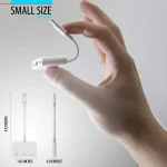ZS-KL21820 3 in 1 8 Pin to 8 Pin Charging Port + 8 Pin Earphone Jack + 3.5mm Earphone Jack Earphone Adapter Adapter - Image 3