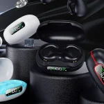 Clip-on Wireless Bluetooth Earphone With Digital Charging Compartment - Image 2