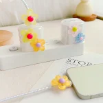 Flower Shape Charger Protective Case Data Cable Biter, For Apple 18W/20W - Image 5