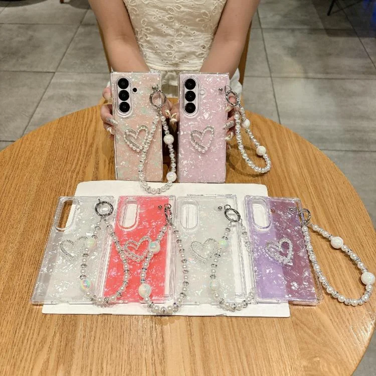 EDA008118902A_3.webp Pearlescent Shell Texture Heart Pattern Phone Case with Bracelet, For Samsung Galaxy Z Fold7 5G, For Samsung Galaxy Z Flip7 5G - Image 4