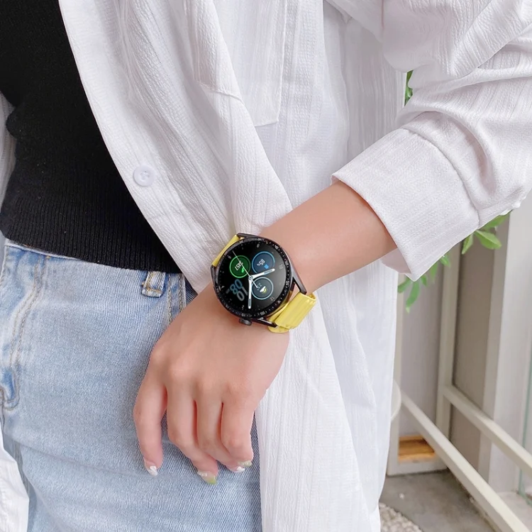 EDA003368902_B3.webp Universal Single Color Silicone Watch Band - Image 4