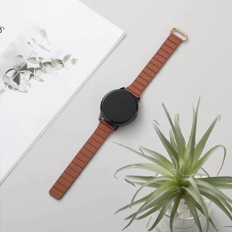 EDA003633001A_1.webp 22mm Magnetic Buckle Leather Watch Band - Image 5
