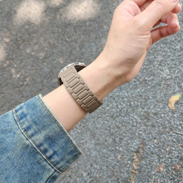 EDA007825001A_2.webp I-shaped Three-piece Leather Magnetic Watch Band - Image 6