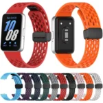 xDfind Hole Style Magnetic Black Buckle Silicone Watch Band - Image 2