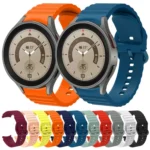 Wave Dotted Pure Color Buckle Silicone Watch Band - Image 2
