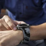 Richard Magnetic Folding Silver Buckle Silicone Watch Band - Image 4