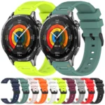 Vertical Pattern Black Buckle Silicone Watch Band - Image 2