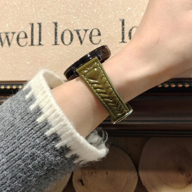 SYA002789801A_2.webp Heart-Shaped Embossed 18mm Leather Watch Band - Image 8