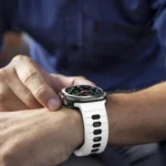 Horizontal Stripes Reverse Buckle Silicone Watch Band - Image 7