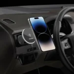 MOMAX CM25A Magnetic Wireless Charger Car Air Outlet Phone Holder - Image 9