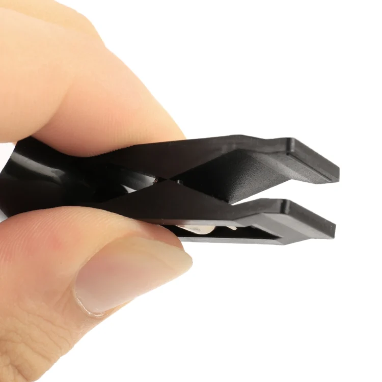 CMS7716_4.webp 2 PCS Car Windshield Multi-functional Suction Cup Clip, Random Color Delivery - Image 5