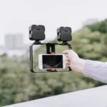 YELANGU PC202 YLG1801B Vlogging Live Broadcast LED Selfie Light Smartphone Video Rig Handle Stabilizer Bracket Kits with Microphone & Fill Light - Image 7