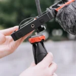 YELANGU PC204 YLG1801D Vlogging Live Broadcast LED Selfie Light Smartphone Video Rig Handle Stabilizer Bracket Kits with Microphone & Tripod - Image 12