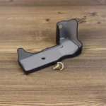 For Canon EOS R7 1/4 inch Thread PU Leather Camera Half Case Base - Image 2