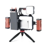 YELANGU LW101 Vlogging Live Broadcast LED Selfie Light Mic Smartphone Video Rig Handles Stabilizer Kits