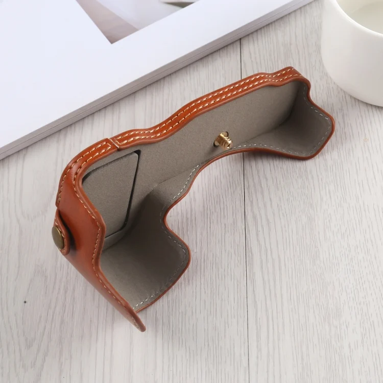 DCA8799Z_4.webp 1/4 inch Thread PU Leather Camera Half Case Base for Nikon Z6 / Z7 - Image 5
