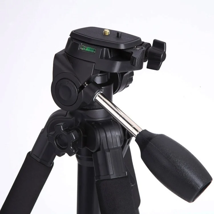 TBD0531385801B_2.webp Q111 4-Section Folding Legs Live Broadcast Aluminum Alloy Tripod Mount with Three-dimensional Damping Tripod Heads - Image 3