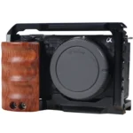 Alloy Rabbit Cage With Wooden Handle for Sony ZV-E10 Camera - Image 6
