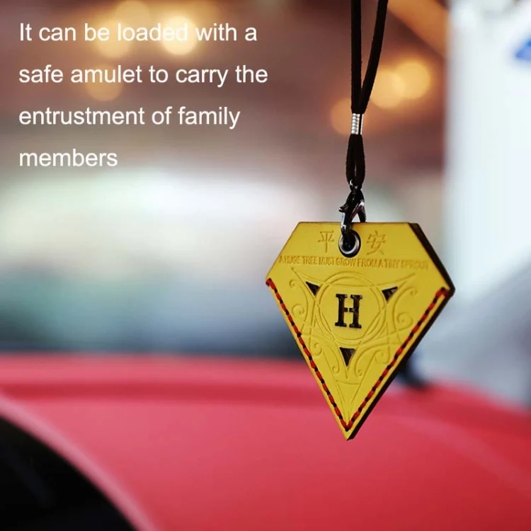 TBD0603366101_B1.webp Car Pendant Triangular Ping An Charm Bag Leather Rearview Mirror Ornament - Image 2