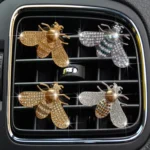 Pearl-encrusted Little Bee Car Air Conditioner Air Outlet Decoration Aromatherapy Clip - Image 2