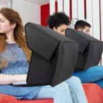 16-Inch Laptop Bag Sun Shade Foldable Anti-Glare Privacy Screen Cover for Outdoor Use - Image 6