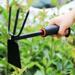 2 in 1 Cultivators Tool Gardening Planting Digging Non-slip Rubber Handle Iron Hoe Rake (Random Color Delivery) - Image 5