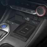 HFC-1042 Car Qi Standard Wireless Charger 10W Quick Charging for Nissan Sylphy 2020-2022, Left Driving - Image 6