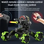 DM-518 Four-wheel Battle Blooming Tire Spray Remote Control Car - Image 6