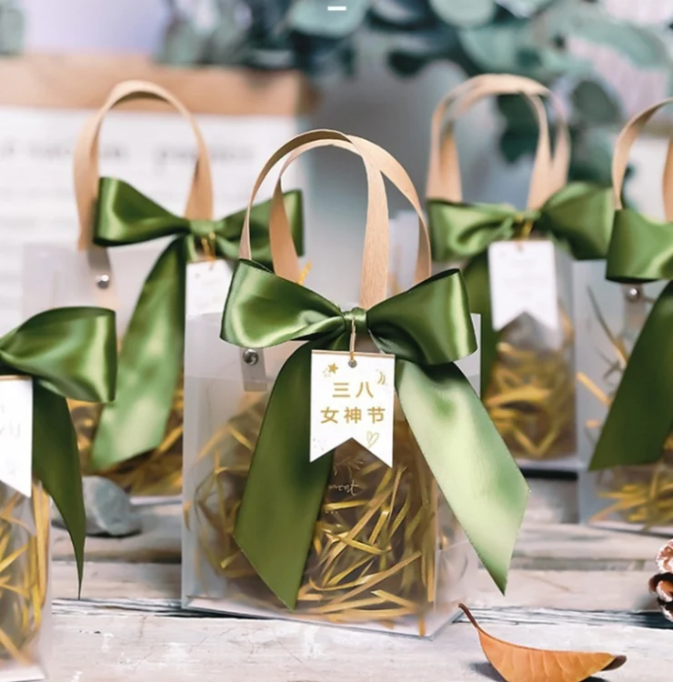 EDA005419601_5.webp Gift Bag Transparent Packaging Bag, Blue Ribbon+Hanging Tag+Lafite Grass - Image 6