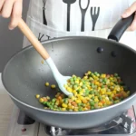 kn082 9 in 1 Wooden Handle Silicone Kitchen Tool Set with Storage Bucket - Image 9