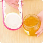 4 in 1 Multi-function Bottle Opener Home Safe Open Cans Anti-skid Cap Kitchen Tool, Random Color Delivery - Image 3