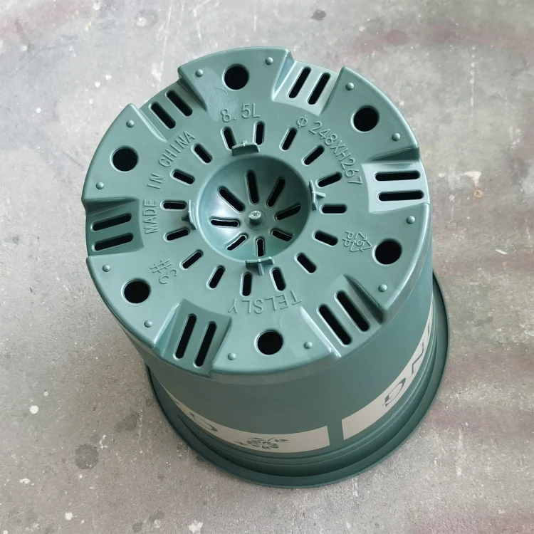 HC7430_2.webp 3 Gallon Flower Pots Plant Nursery Pots Plastic Pots Creative Gallons Pots with Tray,Size:26.5*24.5*24.5cm, Random Text Background Color Delivery - Image 3