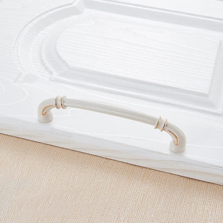 HC8372_1.webp 3 PCS 6569_128 Ivory Cabinet Wardrobe Handle - Image 2