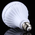 12W RGB LED Bluetooth Speaker Light, E27 Energy Saving Lamps with Remote Controller, AC 100-240V - Image 3