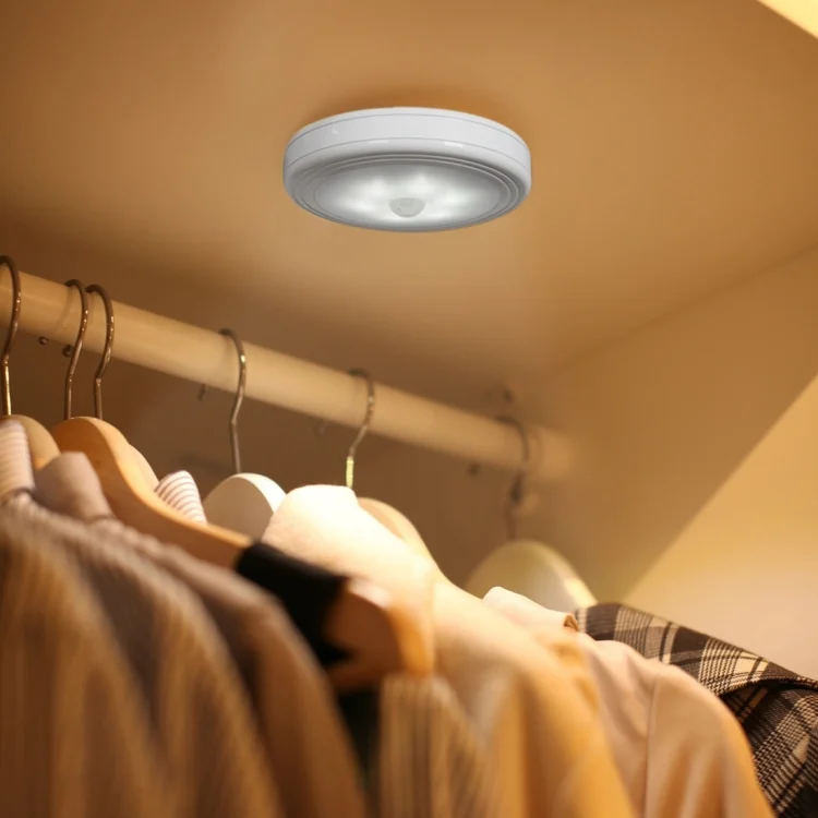 6 LEDs 30 LM SMD-3528 for Cabinets