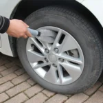 KANEED Car Wheel Tire Rim Scrub Brush Hub Clean Wash Brush Car Truck Motorcycle Bike Washing Cleaning Tool - Image 5