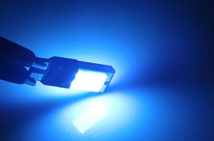 S-CMS-0573B_3.webp 2 PCS T10 3W 160-180LM 2 LED Ice Blue COB LED Decode Car Clearance Lights Lamp, DC12V - Image 4