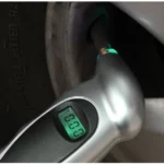 1/4 inch LCD Display Screen Digital Tire Gauge with LED Light, Pressure Range: 0-100PSI - Image 8