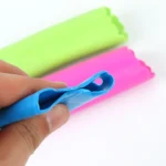 5 PCS Soft Resin Tube Shaped Reusable Magic Handheld Rolling Garlic Peeler Kitchen Tools (Random Color Delivery) - Image 3
