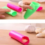 5 PCS Soft Resin Tube Shaped Reusable Magic Handheld Rolling Garlic Peeler Kitchen Tools (Random Color Delivery) - Image 4