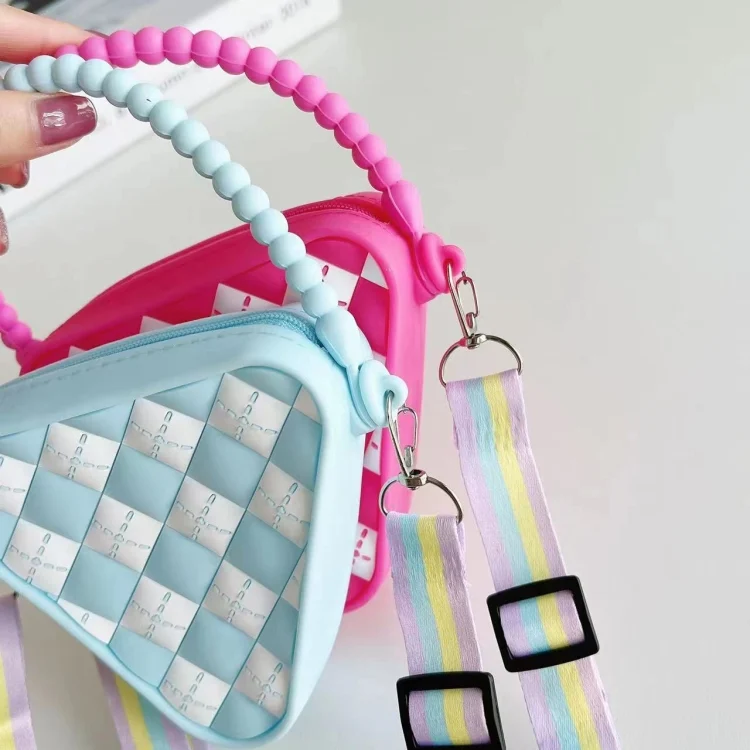SYA0022243_B7.webp Diamond Shaped Mini Portable Shoulder Bag Silicone Handbag - Image 8
