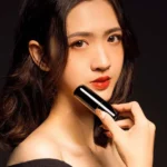 Lipstick Style Handheld Mini FacialHydration Instrument Moisture Meter Automatic Alcohol Sprayer - Image 7