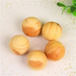 5pcs / Set Wooden Anti-Mold Moth Repellent Insect-Repellent Natural Camphor Balls Wooden Balls - Image 4