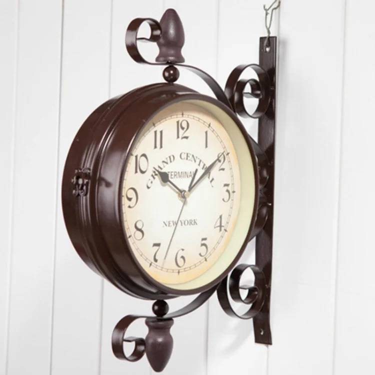 TBD0174096901A_2.webp Classic Creative Cafe Decoration Bar Double-sided Wall Clock - Image 3