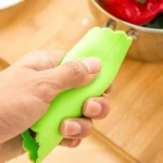 2 PCS Kitchen Peeling Garlic Press Garlic Peeler Does Not Hurt the Hand Silicone Garlic Peeler - Image 7