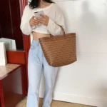 Retro Large-Capacity Bamboo Portable Straw Beach Bag - Image 5