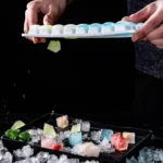 Household Silicone Ice Box With Lid Ice Cube Mold Refrigerator Ice Lattice Quick Freezer Random Color Delivery - Image 6