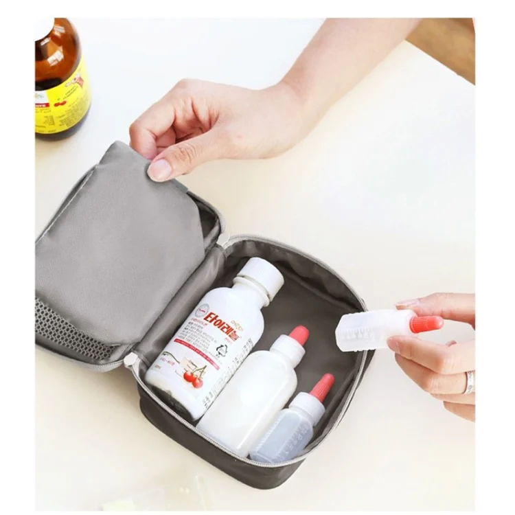 TBD052041701A_6.webp Cute Heart Mini Medicine Bag First Aid Medical Emergency Kits Organizer Outdoor Household Pill Bag, Size: 13x10x4cm - Image 7