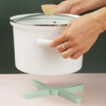 Thickened X-shaped Silicone Foldable Pot Mat Kitchen  Heat-Insulation Meal Coaster High Temperature Table Mat - Image 6