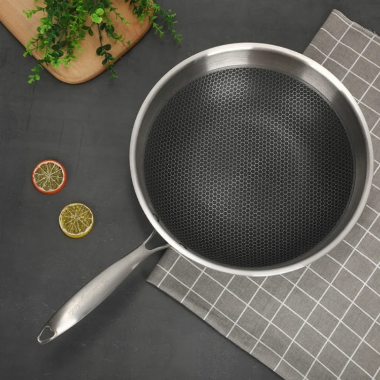 TBD056102001_3.webp Household 304 Stainless Steel Oil-free and Uncoated Flat-bottom Wok Suitable for Induction Cooker Gas - Image 4